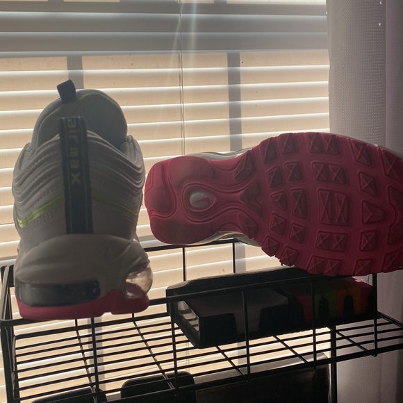 Air Max 97 - Picture 2 of 7
